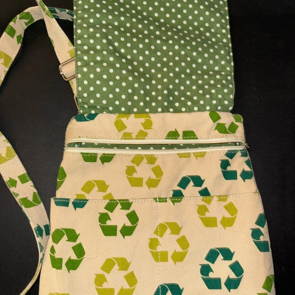 Bungalow 360 Cream and Green Crossbody Bag